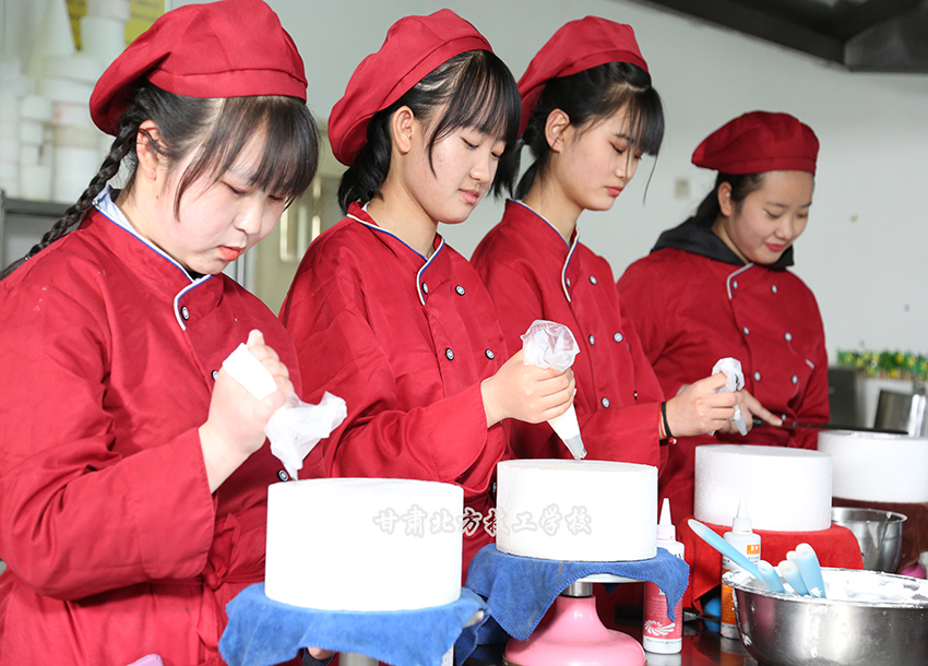 蘭州中專學(xué)校的?西點專業(yè)主要工作內(nèi)容有哪些？