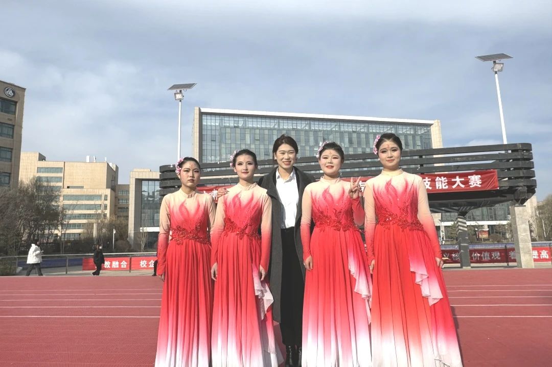 桃李不言 下自成蹊 | 優(yōu)秀班主任風采萃集（三）：李樂輝