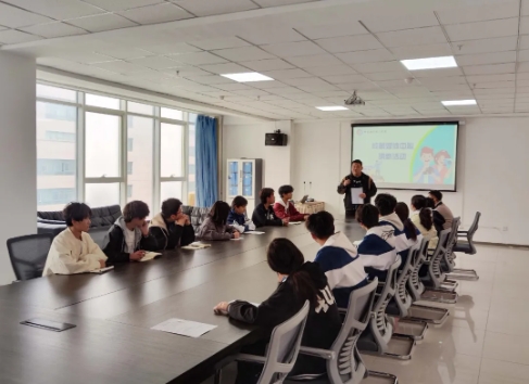 一見傾“新”，即“課”出發(fā)！│ 校融媒體中心第二課堂活動正式啟航